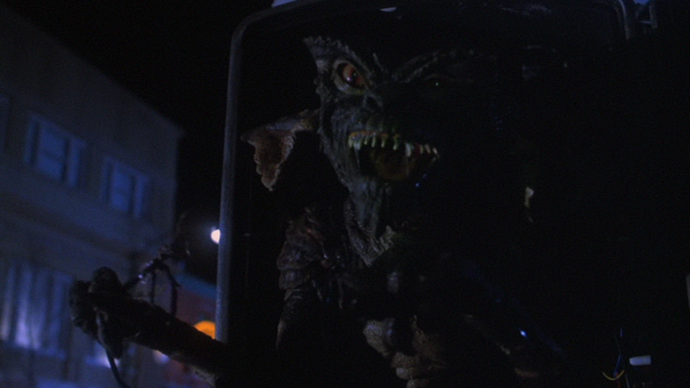 Gremlins (1984) – HORROR MOVIE REVIEW