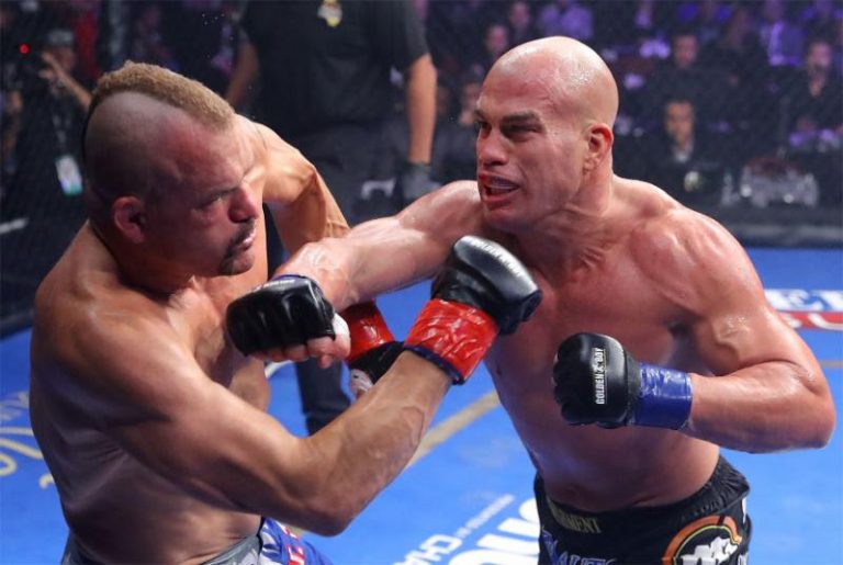 Chuck Liddell KNOCKED OUT IN ONE: End of the Iceman – Tito Ortiz Victorious: Breaking MMA News