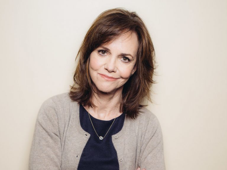 Sally Field DEAD: SHOCKING BREAKING NEWS – DEATH HOAX EXPOSED