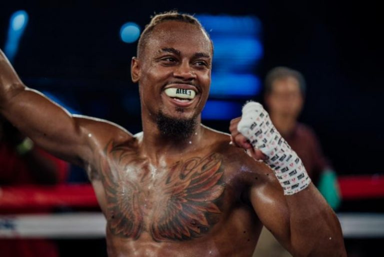 Raeese Aleem Remains Undefeated with First Round KO – Breaking Boxing News