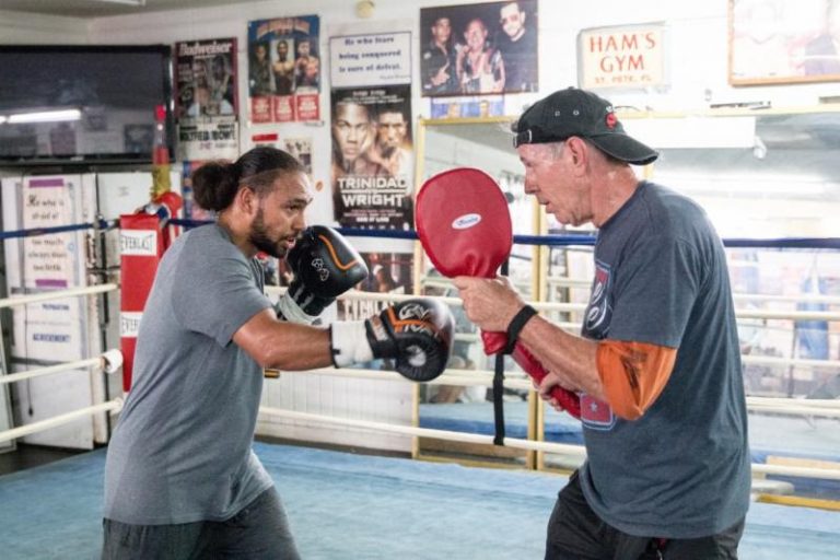 The End of Manny Pacquiao: Keith Thurman Ready to Destroy Filipino Legend – Boxing News