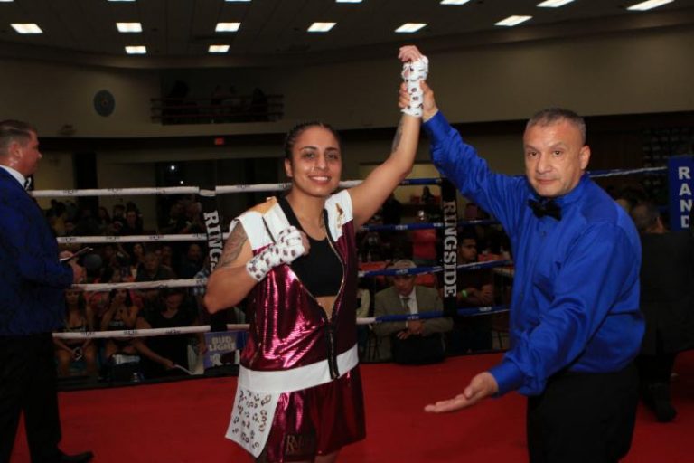 Selina Barrios Scores 1st Round Knockout – Boxing News