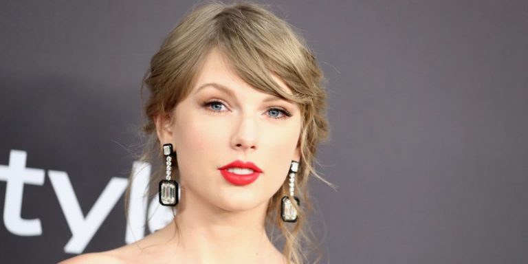 Taylor Swift Accepts Woman of the Decade Award | Women In Music – Breaking Music News