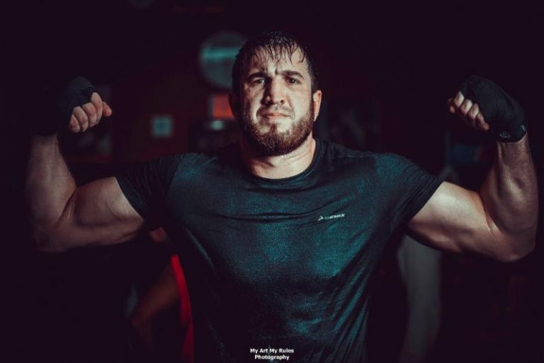 Apti Davtaev Continues March to Heavyweight Title with Two-Round Destruction of Formerly Undefeated John Napari in Moscow – Boxing News