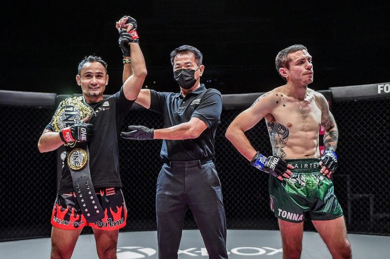 Sam-A Gaiyanghadao Finishes Josh Tonna by Technical Knockout to Retain ONE Strawweight Muay Thai World Title – MMA News