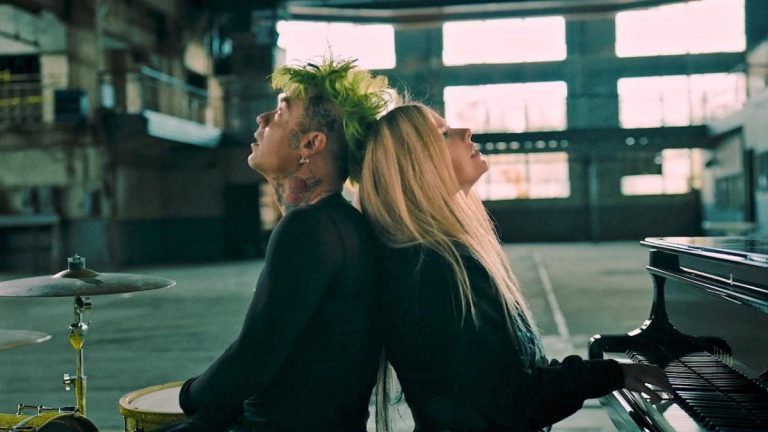 MOD SUN and Avril Lavigne Drop Music Video for “Flames” – Music News