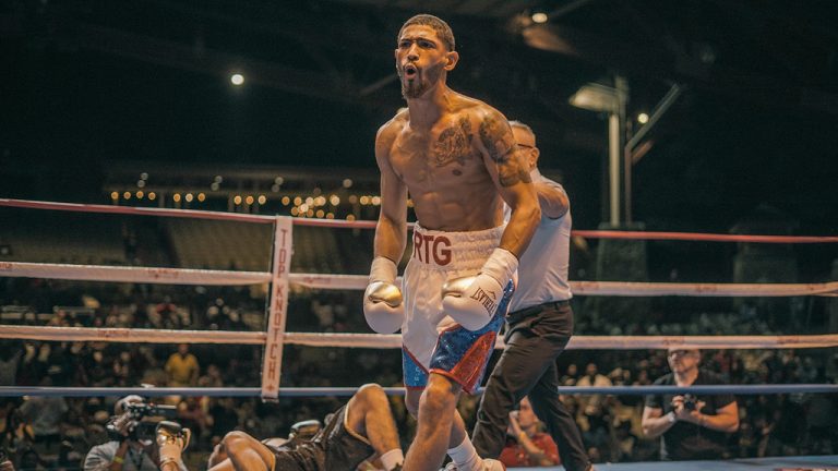 Carlos Dixon Disposes of Former World Title Challenger Moises Flores in 47 Seconds – Boxing News