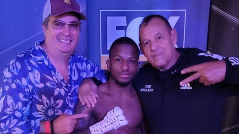 Joahnys Argilagos Scores Crushing First Round KO at The Armory in Minnesota – Boxing News