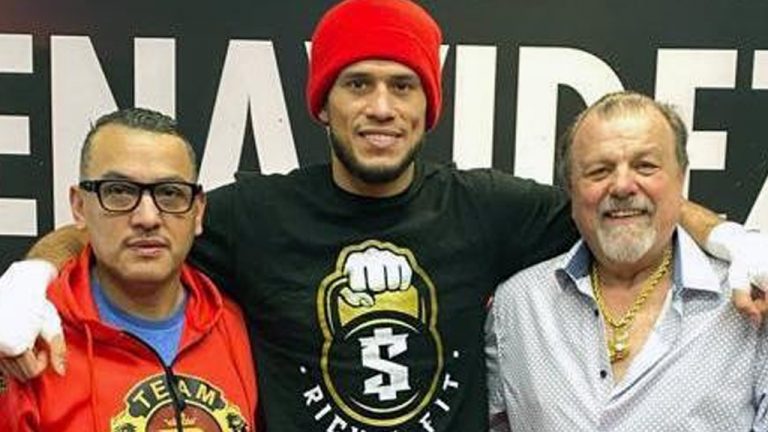 DAVID BENAVIDEZ WELCOMES PROMOTER SAMPSON LEWKOWICZ TO SEATTLE TRAINING CAMP – Boxing News